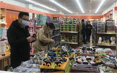 漢口北玩具訂貨會火熱開啟，益智玩具與新春公仔引領(lǐng)備貨潮流